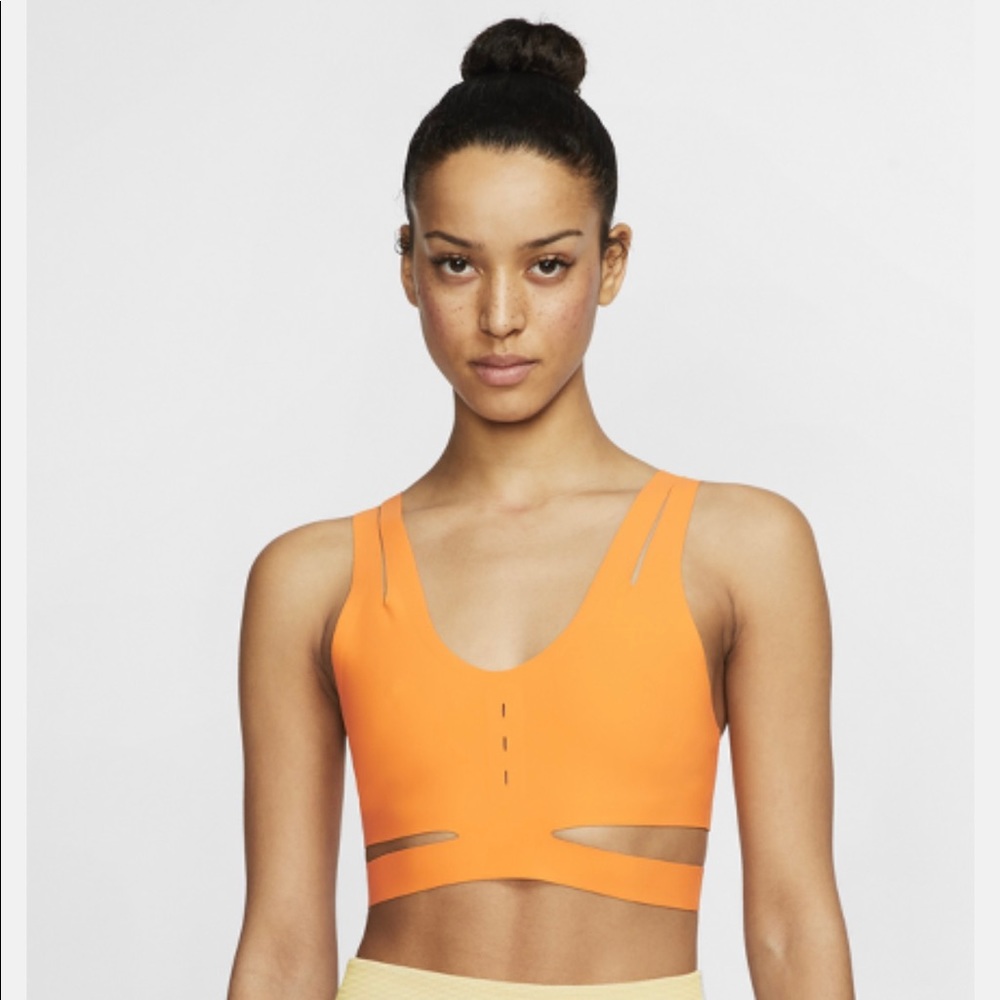 Nike light support non padded sports bra - large